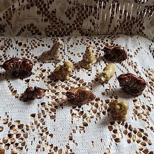 10 Vtg Wades Whimsies Raccoon Buffalo Dogs Shadiw Box Trinkets